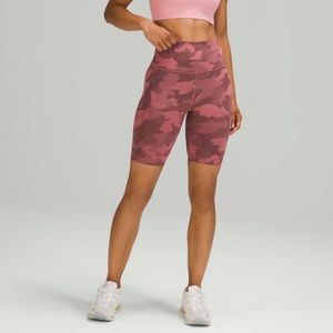 Lululemon Wunder Train High Rise Short 8", Size 4 Camo